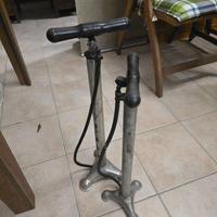 2 Pompe da bicicletta verticali con piede – Ottime