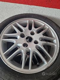 CERCHI IN LEGA DA 15 POLLICI FORD 