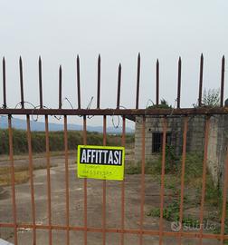 Terreno con pavimentazione