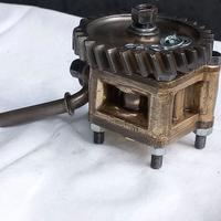 Aermacchi, pompa olio motore duplex, in bronzo