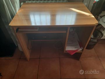 Scrivania legno per PC Computer