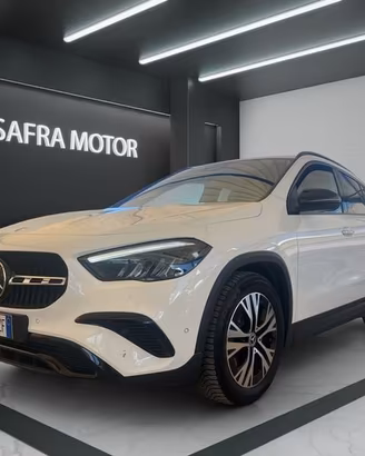Mercedes-Benz GLA 180 d Auto Progressive Adva...