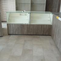 Arredo tabaccheria/negozio