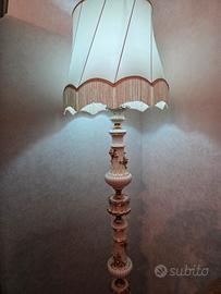 Lampada da terra stile barocco