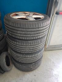 Pneumatici quattro stagioni