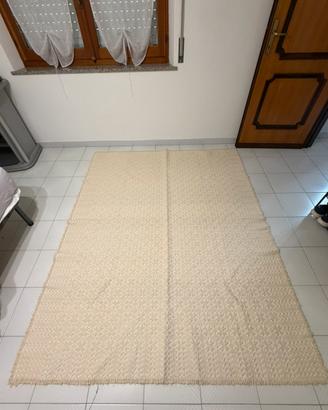 Tappeto sardo in lana fatto a telaio