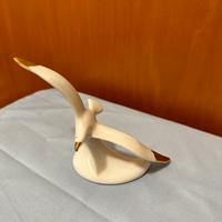 Uccello in porcellana