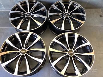 4 Cerchi Ruote in lega Max per Audi RS3 19"