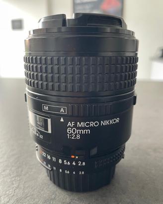 NIKON AF MICRO NIKKOR 60mm 1:2.8  PARI AL NUOVO