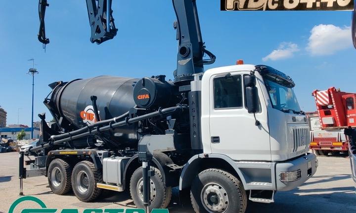 Beton pompa su Autocarro Astra HD7 84.45