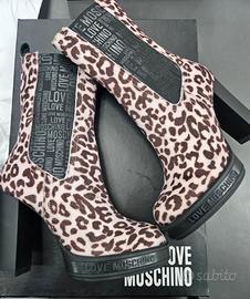 Stivali Love Moschino