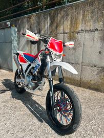 FANTIC MOTARD 125 PERFORMANCE 4t