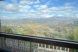 Villa di 300 m² con più di 5 locali e box auto dop