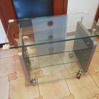 Tavolino porta TV in vetro