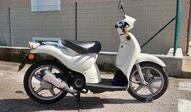 scooter Aprilia scarabeo 50cc