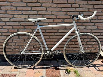 Bicicletta Scattofisso vintage single speed