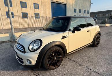 MINI COOPER D 1.6