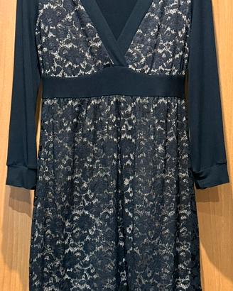 Intimissimi: vestito nero in pizzo, maniche lunghe
