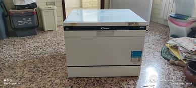 Lavastoviglie piccola Candy cdcp6