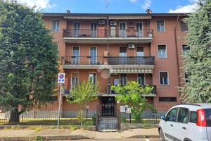 2 LOCALI A PAVIA