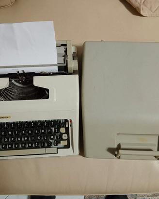 Macchina da scrivere MARATHON 2000 DLX
