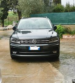 Volkswagen Tiguan R-Line 150cv manuale