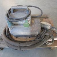 Vibratore per calcestruzzo