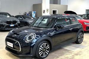 MINI Cooper SE Classic - LED - 17" -Tetto-Carpla