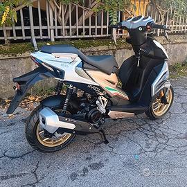 PROMO SCOOTER F.B. Mondial IMOLA 50 WHITE