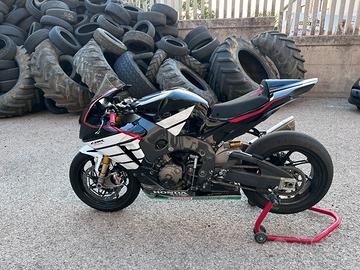 CBR 1000 SP pronto pista