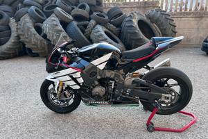 CBR 1000 SP pronto pista