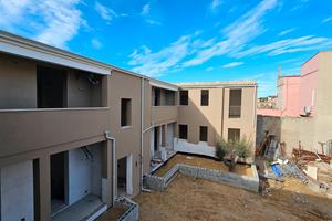 Nuovo trilocale ultimo piano 2 bagni, posto auto