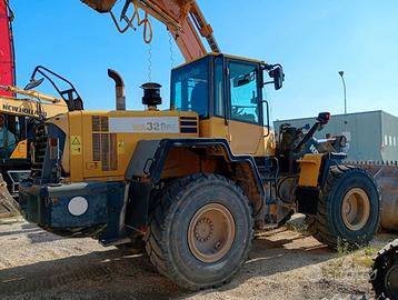 PALA GOMMATA KOMATSU WA  320 PZ - USATA