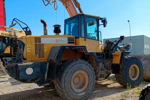 PALA GOMMATA KOMATSU WA  320 PZ - USATA
