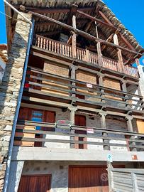 Casa Di Montagna disposta su 3 piani