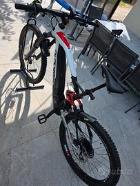 bicicletta elettrica  Fantic
