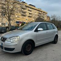 VOLKSWAGEN POLO 1.2
