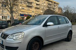VOLKSWAGEN POLO 1.2