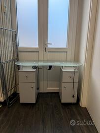 Tavolino per ricostruzione unghie