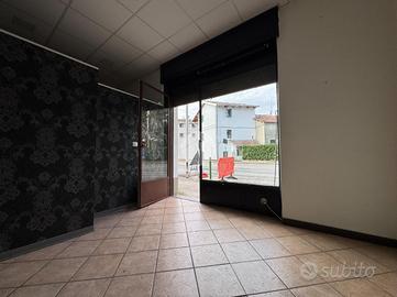 NEGOZIO A PAVONE CANAVESE