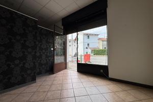 NEGOZIO A PAVONE CANAVESE