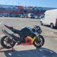 Yamaha YZF R6 - 2004 Pista