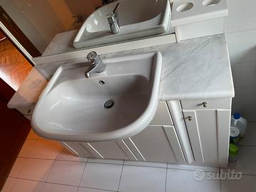 Mobie bagno con lavandino