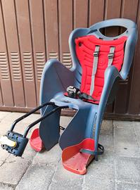 Seggiolino posteriore per bicicletta. 
