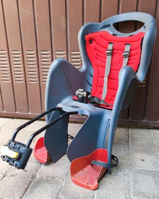 Seggiolino posteriore per bicicletta. 