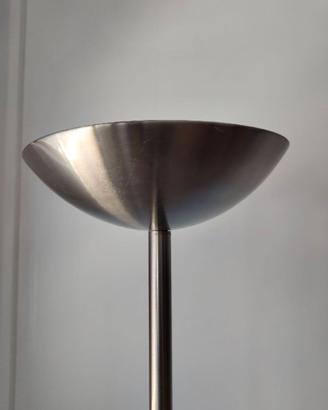 Lampada Piantana minimal moderna luce indiretta
