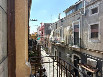 LUMINOSO 4 VANI CON BALCONE