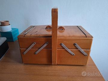 Cestino porta cucito, porta lavoro in legno.