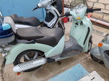 Ricambi Aprilia Scarabeo 150 benzina anno 1999