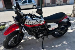 Ducati Scrambler Urban Motard